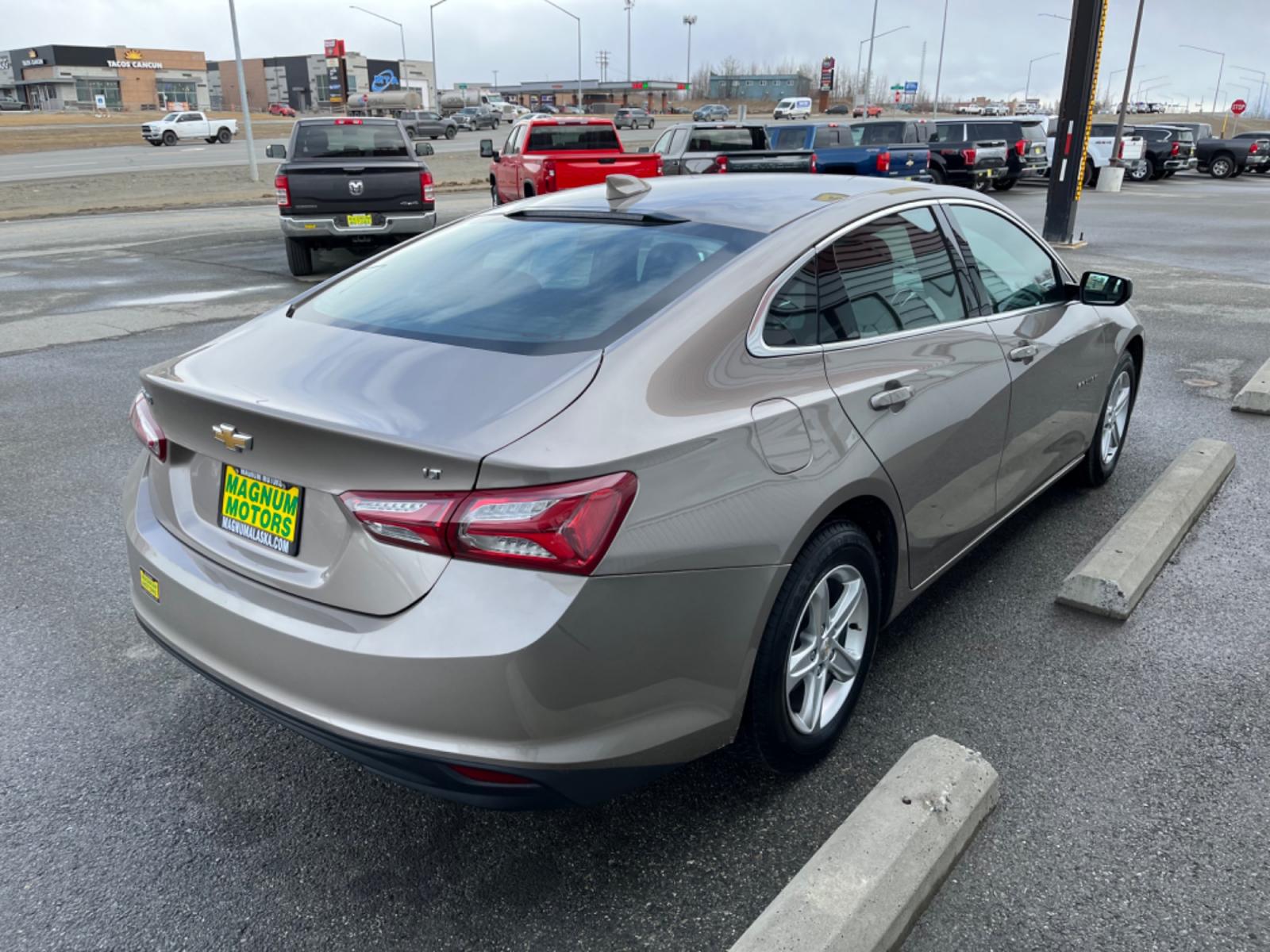 2022 TAN /Black CHEVROLET MALIBU LT (1G1ZD5ST5NF) with an 1.5L engine, Continuously Variable transmission, located at 1960 Industrial Drive, Wasilla, 99654, (907) 274-2277, 61.573475, -149.400146 - Photo #4